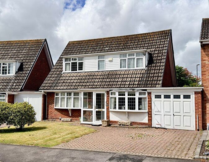 3 Bedroom Detached House For Sale In Monkspath, Sutton Coldfield, B76