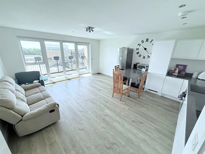 2 Bedroom Apartment To Rent In Westmoreland Road, London, NW9