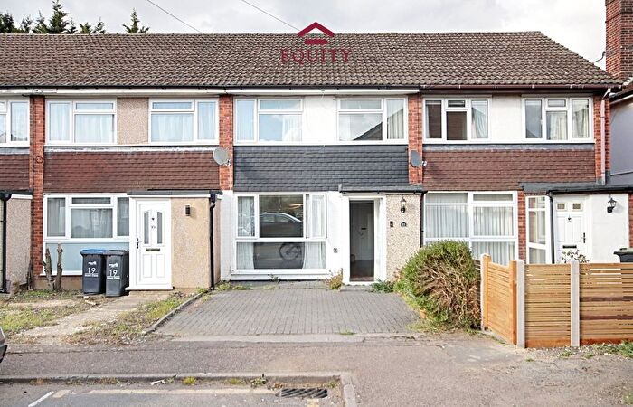 3 Bedroom Terraced House For Sale In Acorn Close, Enfield, EN2