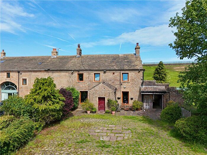 4 Bedroom Semi-Detached House For Sale In Cowling, North Yorkshire, BD22