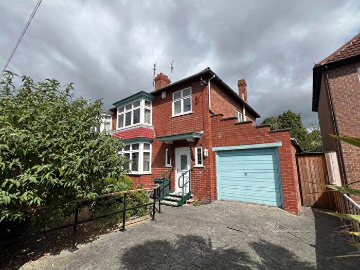 3 Bedroom Semi-Detached House For Sale In Dale Road, Darlington, DL3