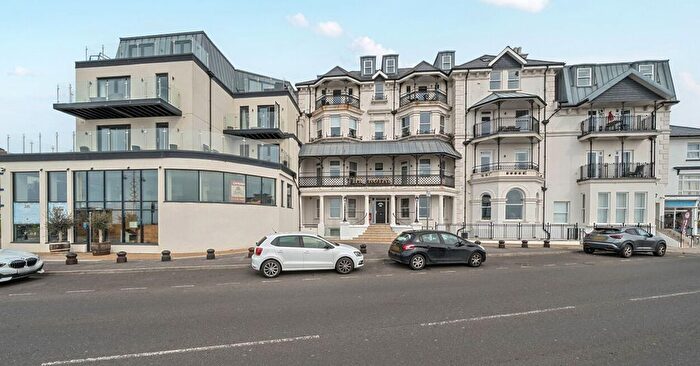 2 Bedroom Flat For Sale In The Esplanade, East Lodge The Esplanade, PO21