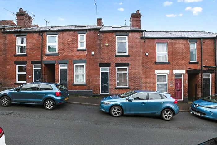 2 Bedroom Terraced House For Sale In Nettleham Road, Woodseats, Sheffield, S8