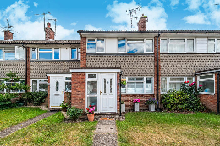 3 Bedroom Terraced House For Sale In Riverdale, Wrecclesham, Farnham, GU10