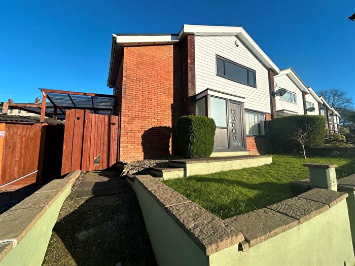 3 Bedroom Link Detached House To Rent In Caerwent Road, Croesyceiliog, Cwmbran, NP44