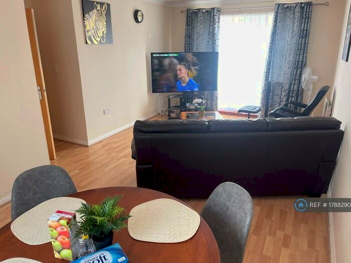 2 Bedroom Flat To Rent In Battery Road, London, SE28