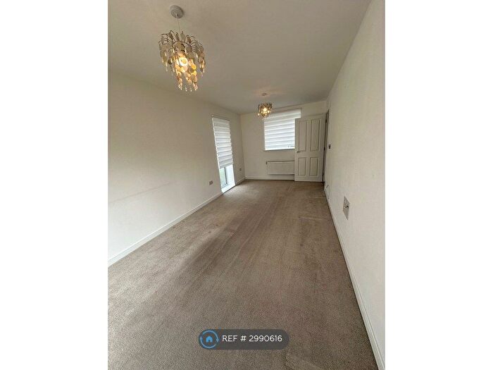 3 Bedroom Semi Detached House To Rent In Loweswater Way, Grays, RM20