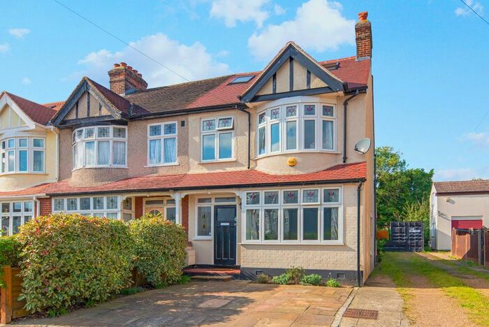 4 Bedroom End Of Terrace House To Rent In Seaforth Avenue, New Malden KT3