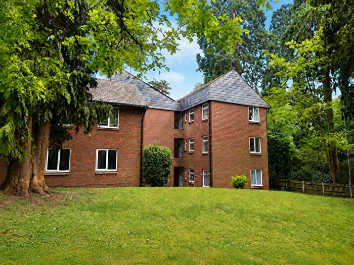 1 Bedroom Apartment For Sale In Tall Pines, Plantation Road, Leighton Buzzard, LU7