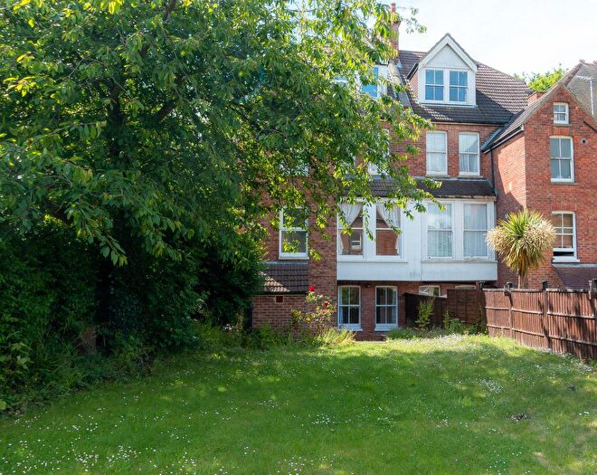 1 Bedroom Flat To Rent In Broadmead Road, Folkestone, CT19