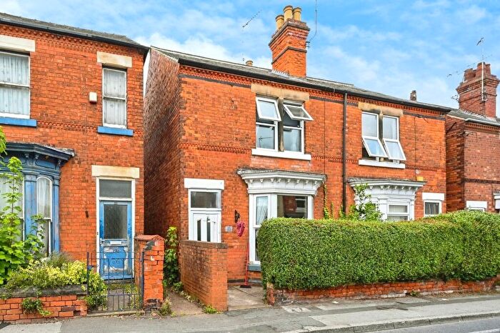 2 Bedroom Semi-detached House For Sale In Victoria Road, Worksop, S80