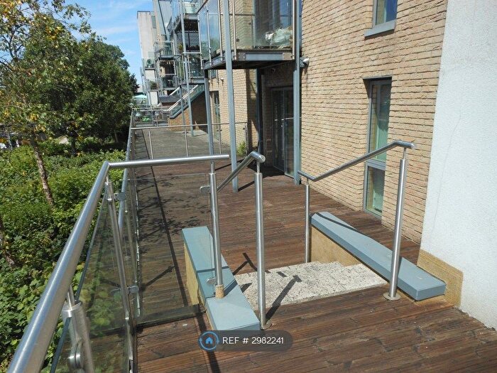 1 Bedroom Flat To Rent In Chantry Close, West Drayton, UB7