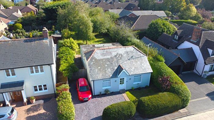 3 Bedroom Detached Bungalow For Sale In Morley Road, Tiptree, CO5