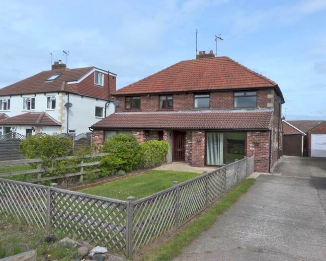 3 Bedroom Semi-Detached House To Rent In Lund Lane, Killinghall, HG3