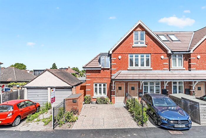 2 Bedroom End Terrace House For Sale In Florence Avenue, Morden, SM4