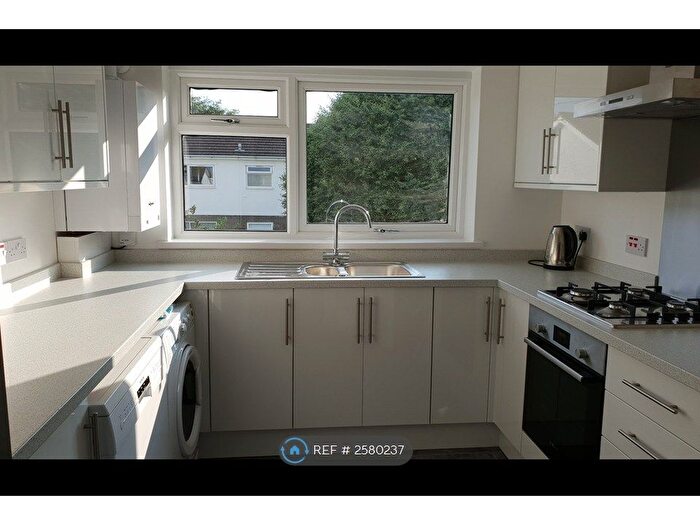 2 Bedroom Flat To Rent In Blandon Way, Cardiff, CF14
