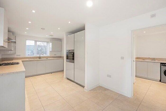 3 Bedroom Property To Rent In Abberton Way, Grays, RM20