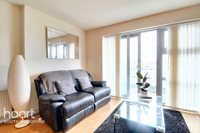 1 Bedroom Flat To Rent In Queen Mary Avenue, London, E18