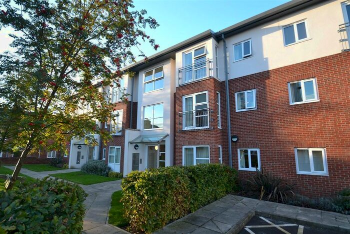 3 Bedroom Property To Rent In Thief Lane, York YO10