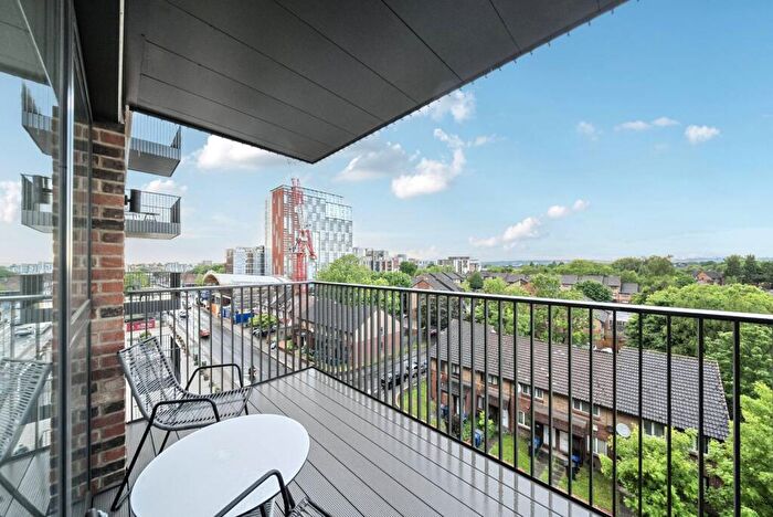 3 Bedroom Flat To Rent In Uncle Colindale, Colindale, London, NW9