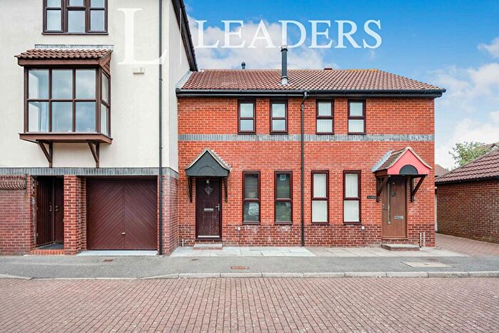 2 Bedroom Terraced House To Rent In Grays Court, Old Portsmouth, PO1