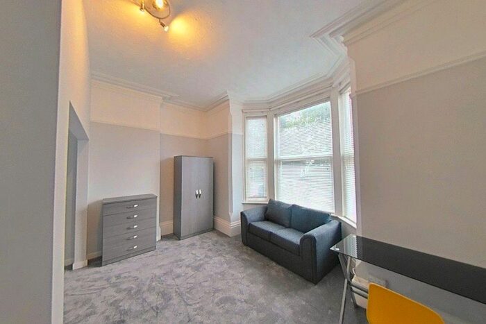 2 Bedroom Flat To Rent In Leicester Road, Loughborough, LE11