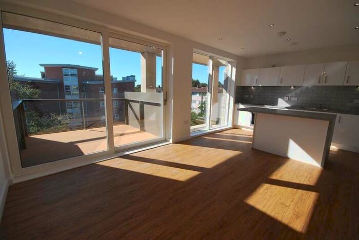 2 Bedroom Apartment To Rent In City Road, Hulme, Manchester, Lancashire, M15