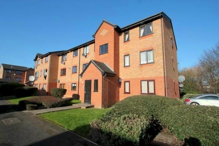 1 Bedroom Flat To Rent In Streamside Close, Edmonton, N9