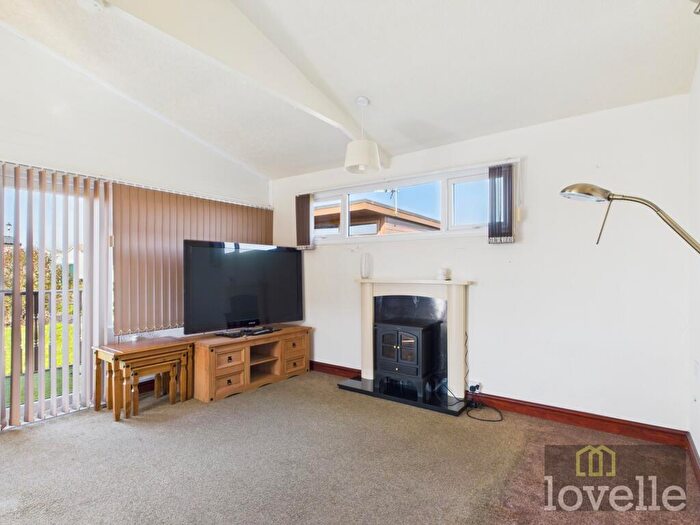 2 Bedroom Chalet For Sale In Mablethorpe Caravan Chalet Park, Mablethorpe, LN12