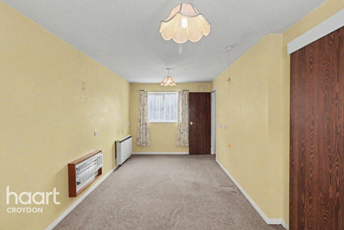 2 Bedroom Retirement Property For Sale In Epsom Road, Croydon, CR0