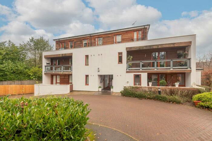 2 Bedroom Flat To Rent In Eton Court, Allerton Park, Chapel Allerton, Leeds, LS7