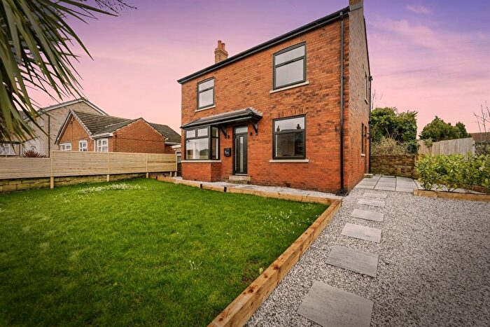 3 Bedroom Detached House For Sale In Royston Hill, East Ardsley, Wakefield, WF3