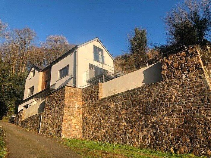 4 Bedroom Detached House For Sale In Pantyrychen, Goodwick, Pembrokeshire, SA64