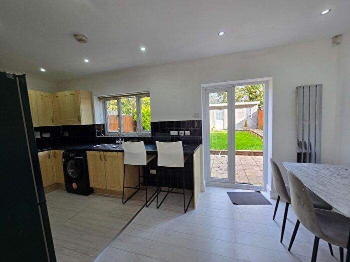 3 Bedroom Semi-Detached House To Rent In Blairhead Drive, Watford, Hertfordshire, WD19