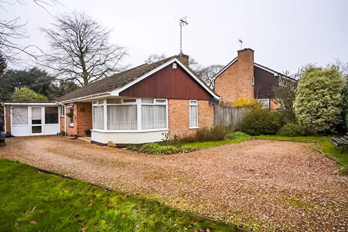 3 Bedroom Detached Bungalow For Sale In Vicarage Road, Oakham, LE15