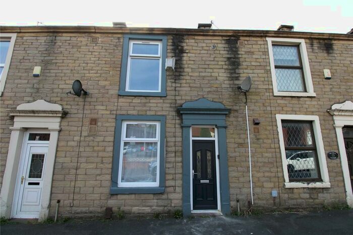 2 Bedroom Terraced House To Rent In Stoneleigh Street, Oldham, Greater Manchester, OL1