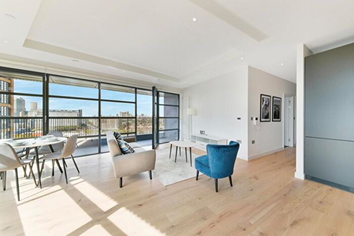 2 Bedroom Apartment To Rent In Bridgewater House, London City Island, London, E14