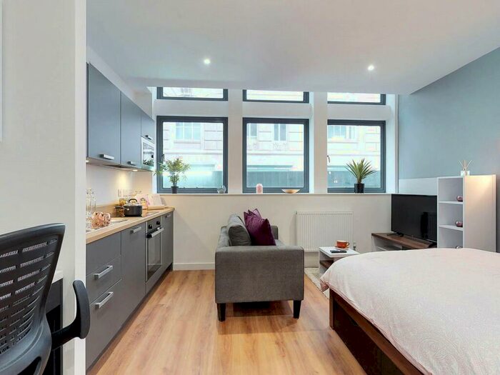 Apartment To Rent In Apt, Gravity Residence #, L2