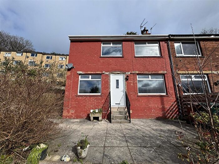 2 Bedroom End Terrace House To Rent In Greenwood Road, Baildon, Shipley, BD17