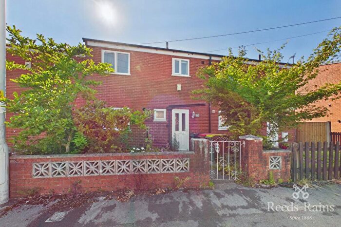 3 Bedroom Terraced House For Sale In Starrgate Drive, Ashton-on-Ribble, Preston, Lancashire, PR2