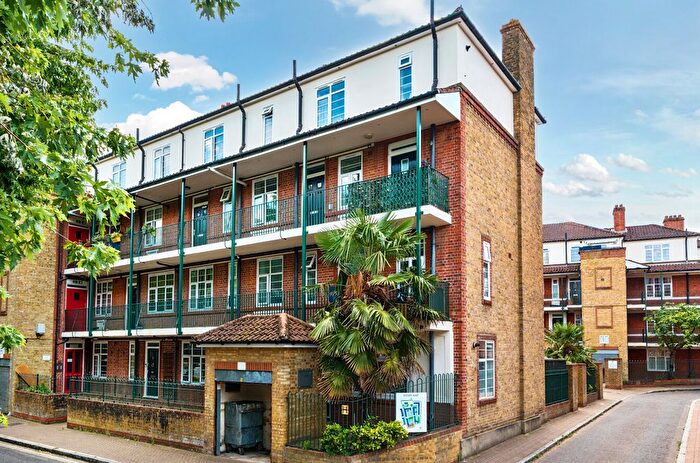 2 Bedroom Flat To Rent In Gabriel House, Odessa Street, London, SE16