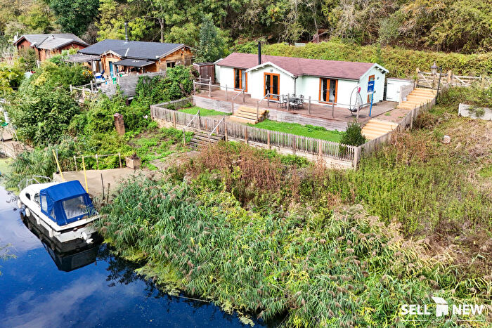 1 Bedroom Log Cabin For Sale In Freehold Recreational Retreat With Private River Frontage, Garden And Boat Mooring Plot D, Water Lane, Renhold, Bedford, MK41