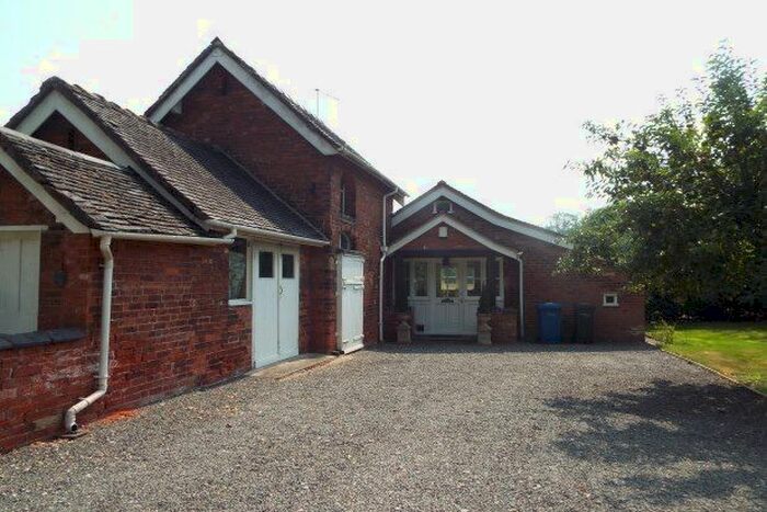 1 Bedroom Cottage To Rent In Fradley Junction, Burton-On-Trent, DE13