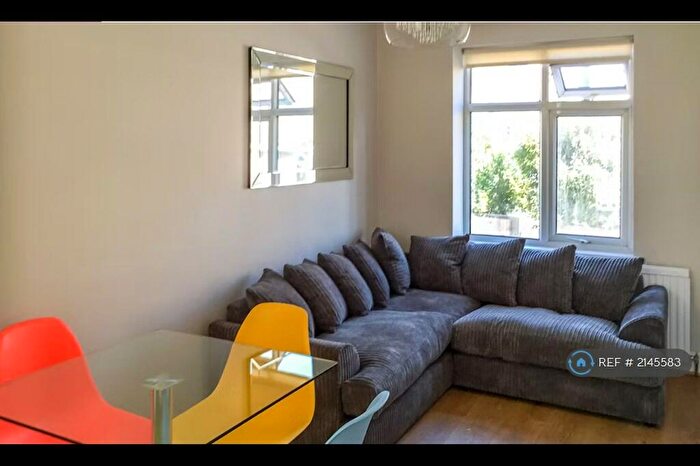 4 Bedroom Maisonette To Rent In Kentish Town Road, London, NW1