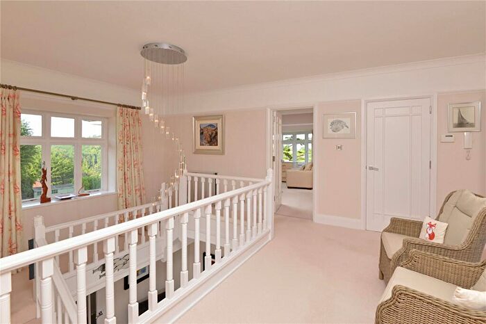 4 Bedroom Detached House For Sale In Beer Road, Seaton, Devon, EX12