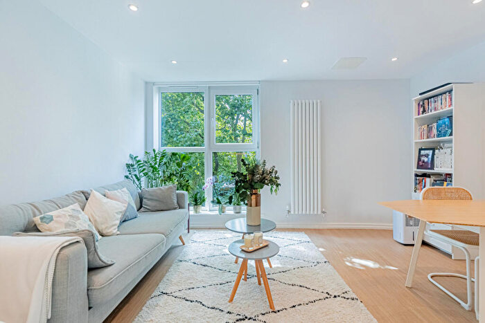 1 Bedroom Flat To Rent In Seward Street, Clerkenwell, EC1V