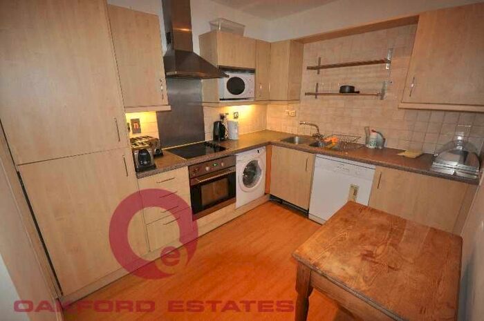3 Bedroom Flat To Rent In Farringdon Road, Clerkenwell, EC1M