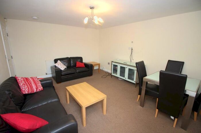 6 Bedroom Maisonette To Rent In Glenthorn Road, Jesmond, Newcastle Upon Tyne, NE2