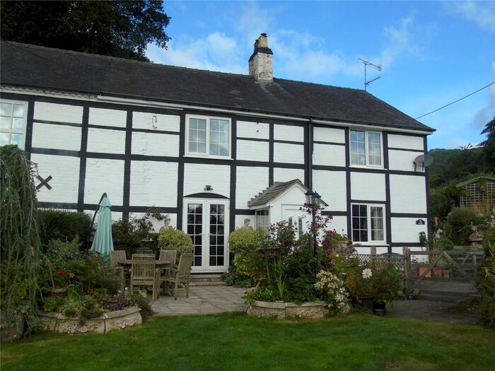 Houses for sale in Meifod, SY22, Powys