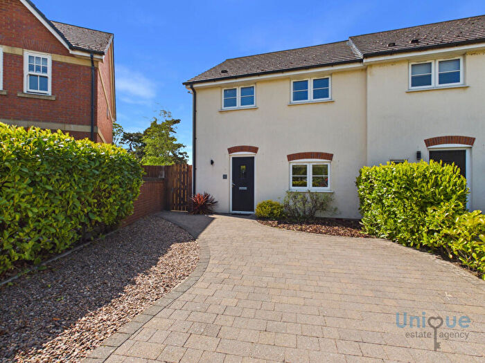 3 Bedroom End Of Terrace House For Sale In The Rowans, Greenhalgh, PR4
